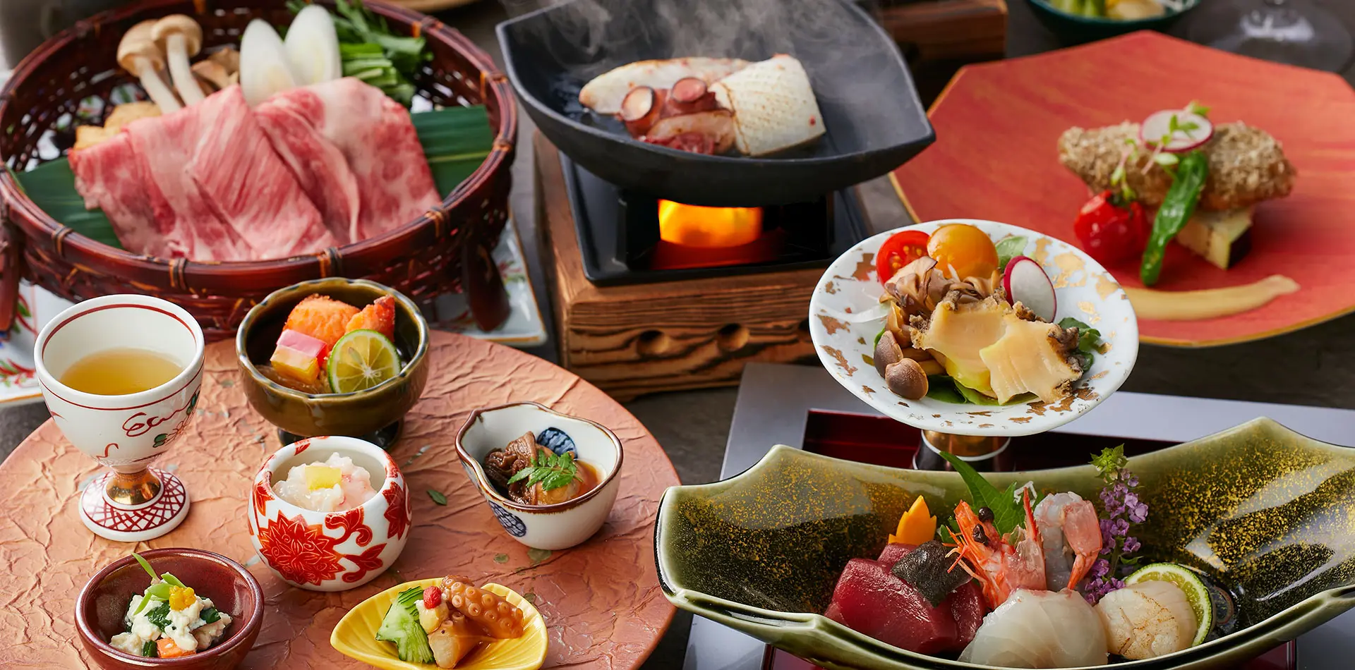 旬の食材を味わう会席料理をおたのしみください