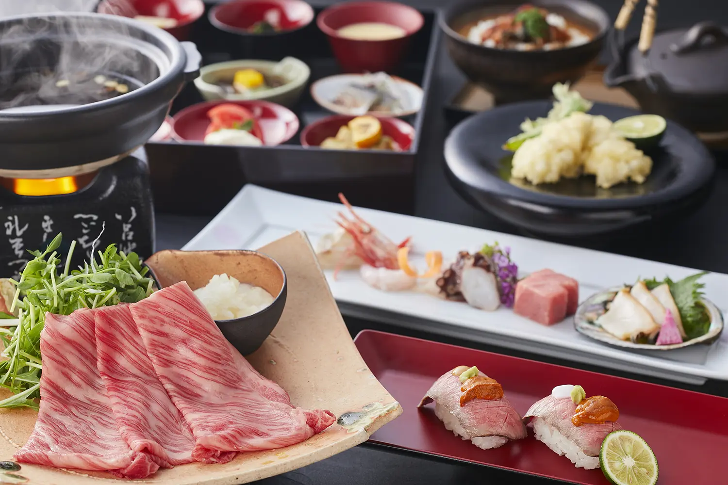 特典① ご夕食を「土地の恵み会席」から「特別会席」へ無料グレードアップ
