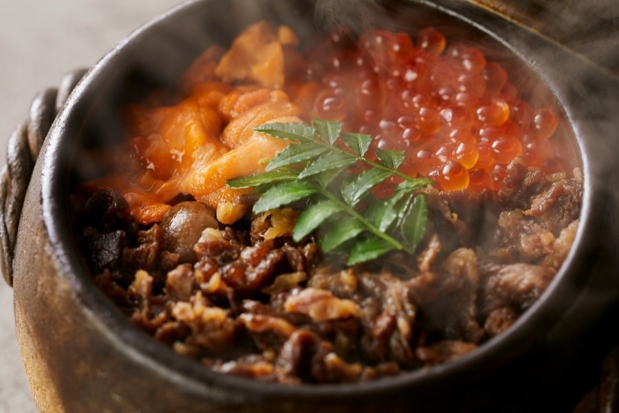 [Special Kaiseki] Comes with rice cooked in a clay pot