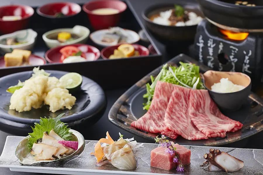 夏の恵みを楽しむ会席料理