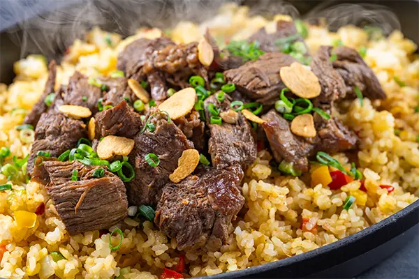 あか牛のガーリックライス