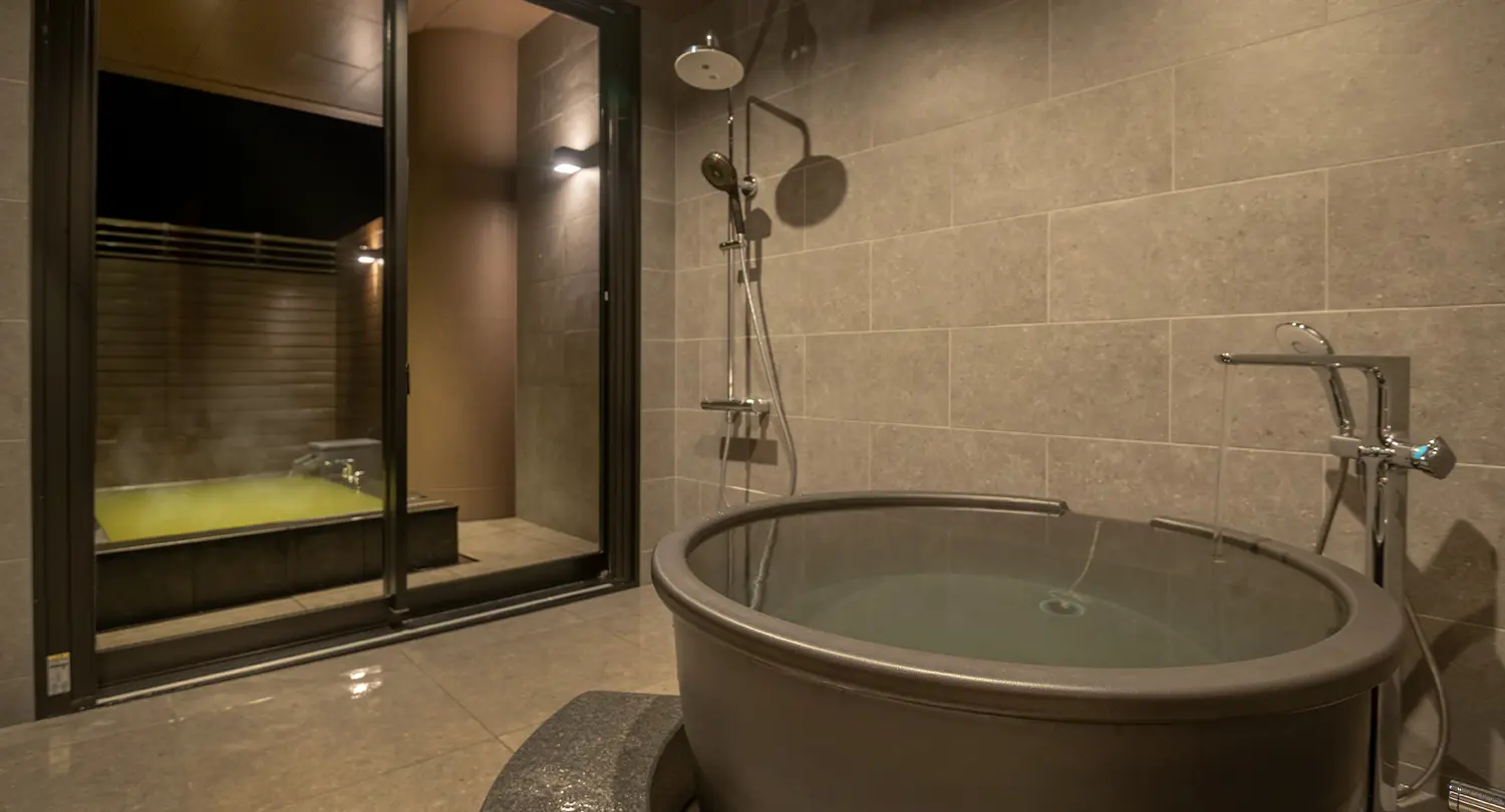 露天風呂付デラックスルーム（サウナ付）