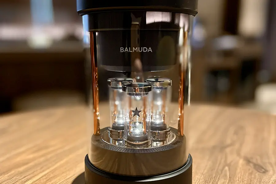 BALMUDA製Bluetoothスピーカー
