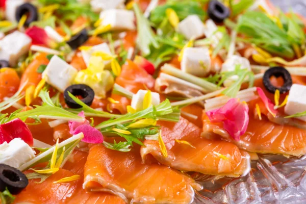 Smoked salmon and cream cheese salad