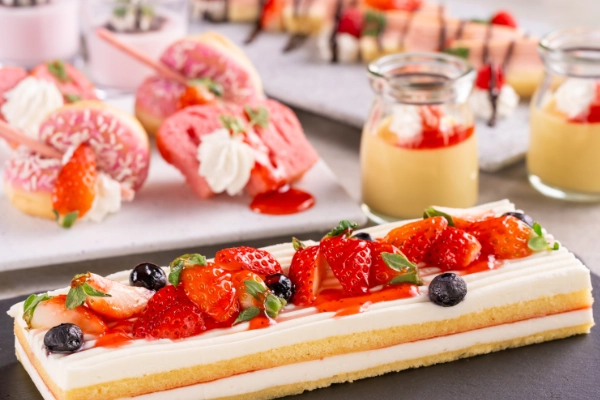 Spring Colors ~Strawberry Dessert~