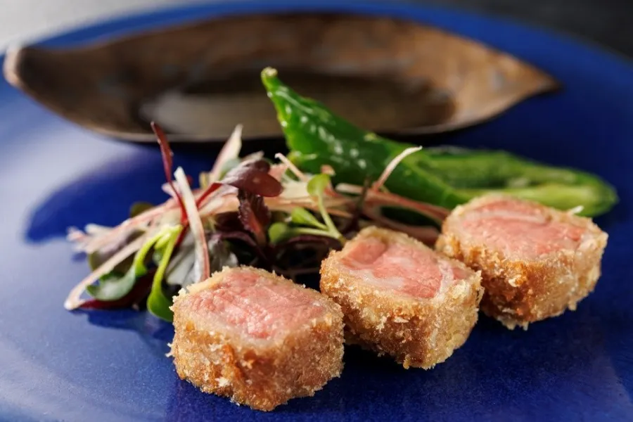 【土地の恵み会席】金目鯛や海鮮九種のお造里など地元食材をご堪能