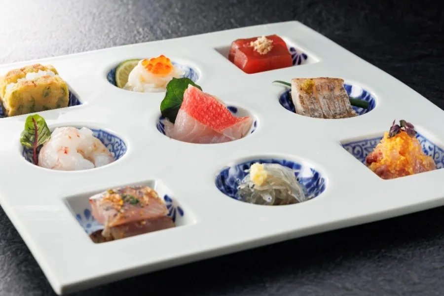 【特別会席】海と山の恵みを味わう特別会席~伊勢海老、黒毛和牛の旬の饗宴~