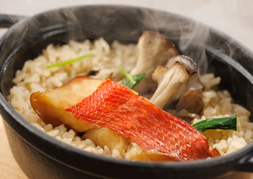 【特製懷石料理套餐】品嚐海山饋贈的特製懷石料理套餐——時令龍蝦與日本黑毛牛肉盛宴——