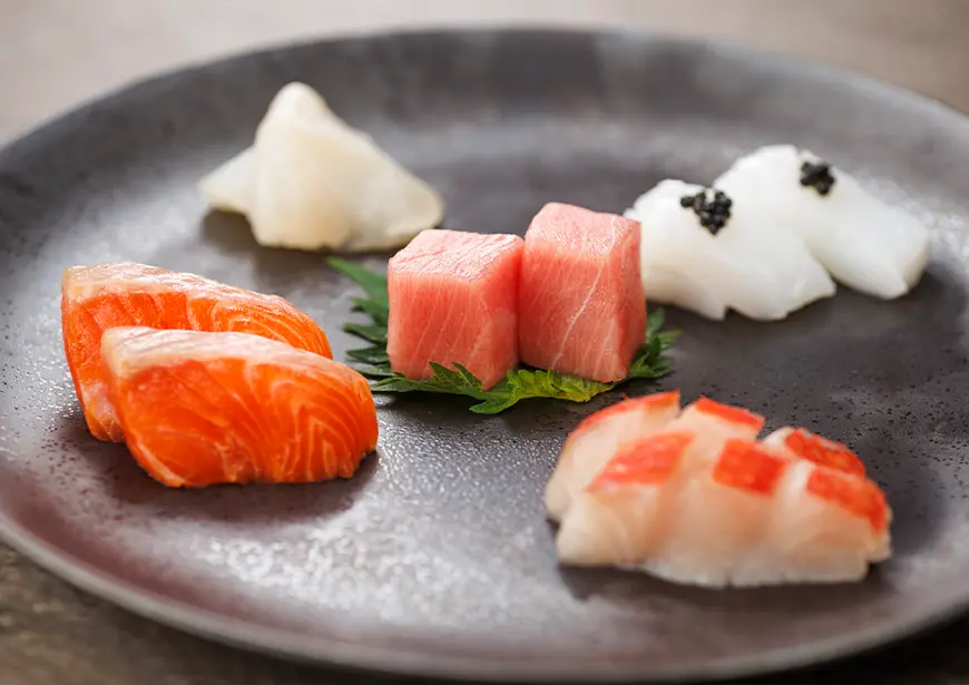 【終極懷石料理套餐】砂鍋飯愛好者的必嘗之選！升級版套餐，包含“用高級食材製作的砂鍋飯”，是特別的懷石料理套餐。