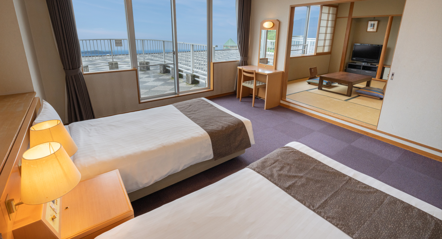 和洋室(バルコニー付)(バス付)