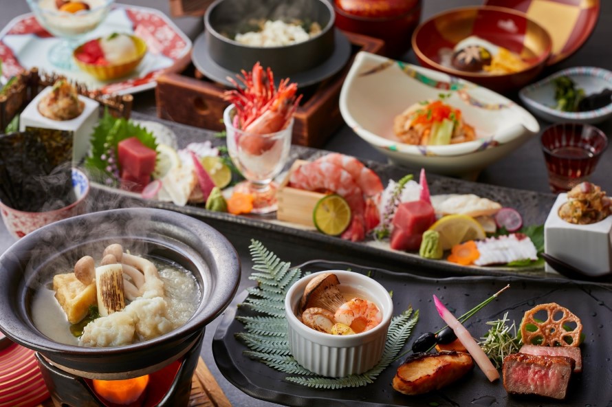 [Special Kaiseki] Enjoy hospitality with dishes incorporating the seasonal flavors of Awajishima