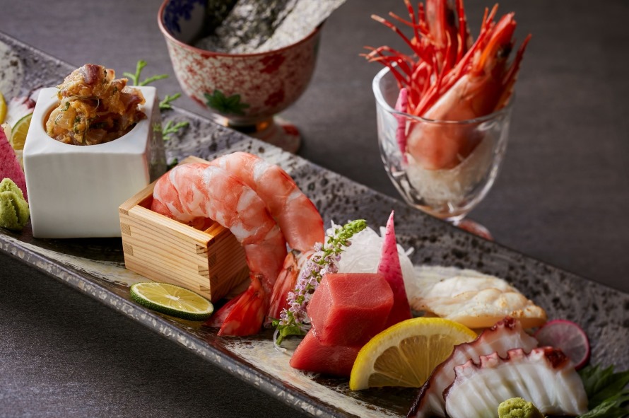 [Special Kaiseki] Enjoy hospitality with dishes incorporating the seasonal flavors of Awajishima