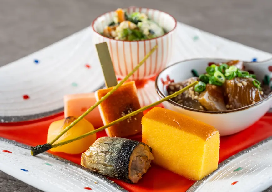 【秋季时令会席料理】可以尽情享受秋天的色彩和当季的美味的会席料理。