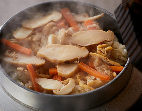 Autumn taste: Matsutake mushroom rice