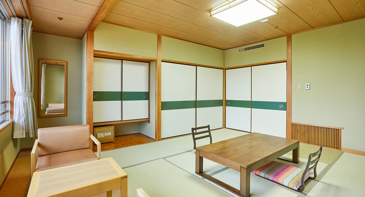 8 tatami mat Japanese-style room