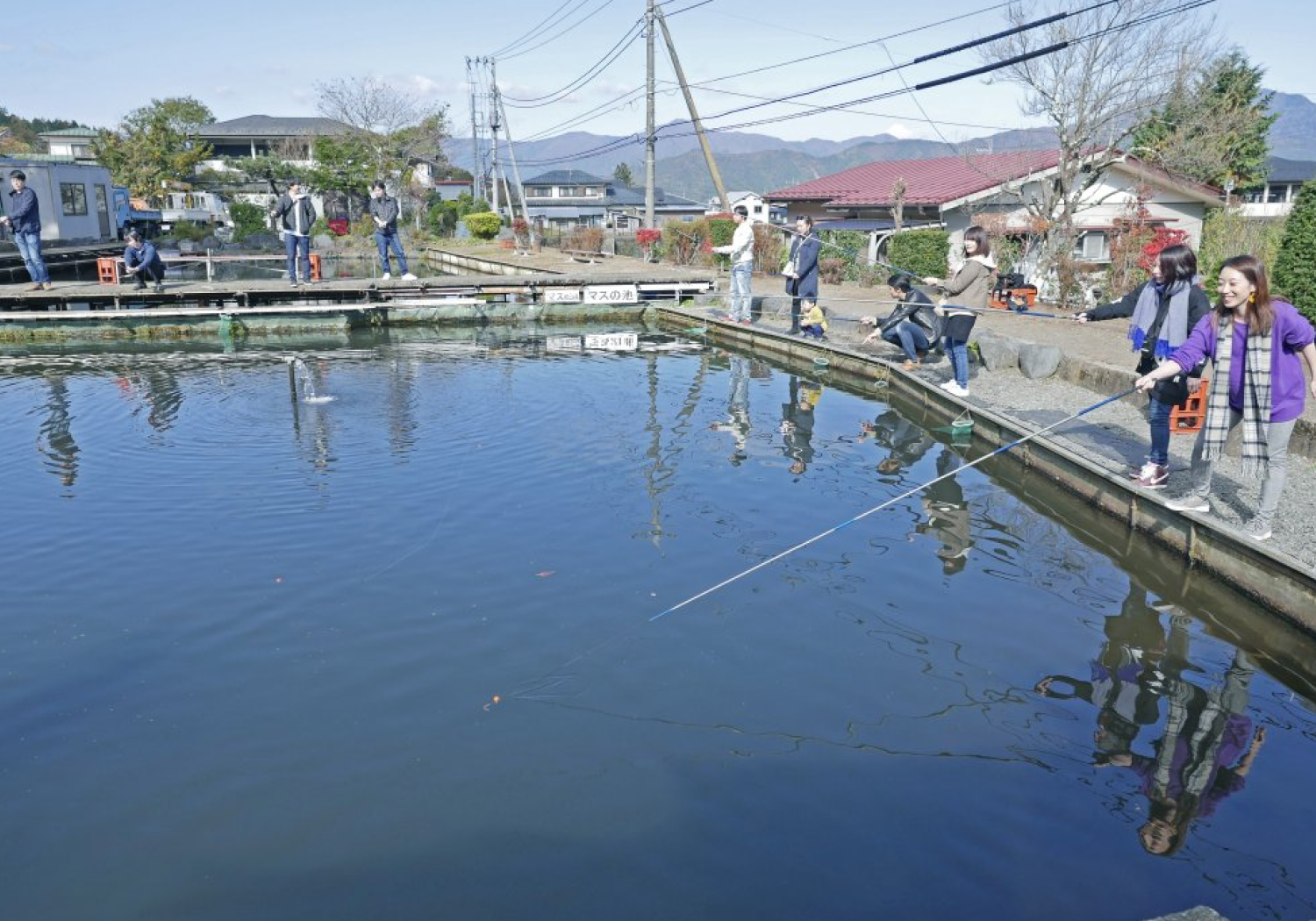 富士見ニジマス釣り