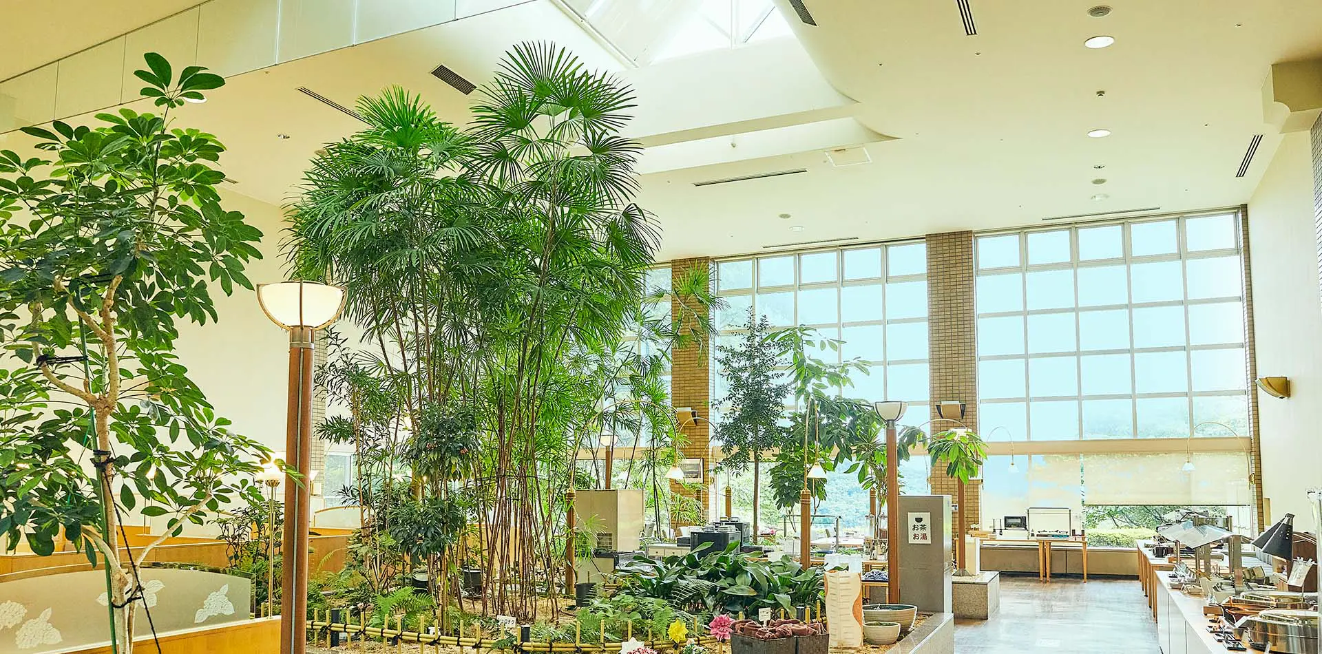 庭園レストラン