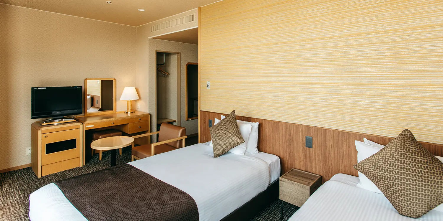 ツインルーム（バス付）／32平米