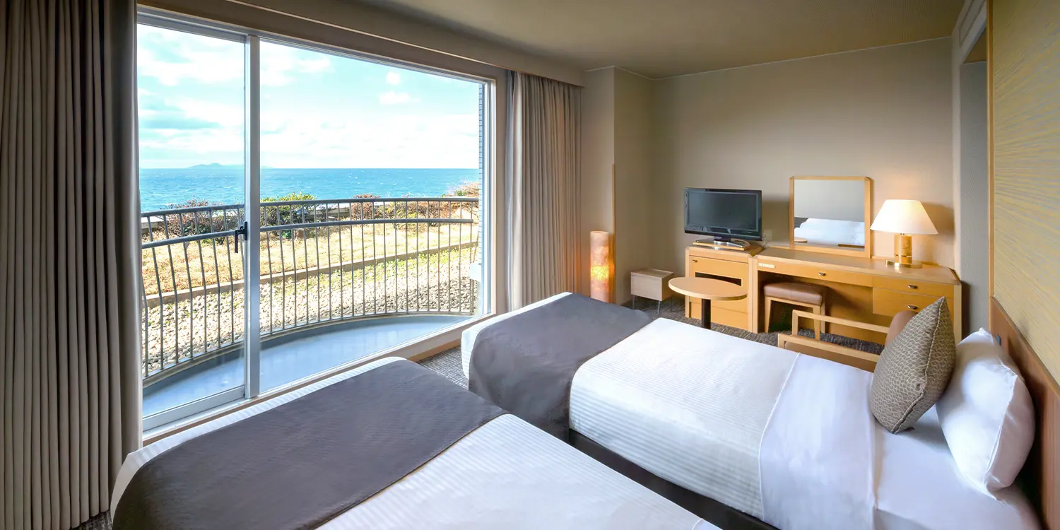 ツインルーム（バス付）／32平米