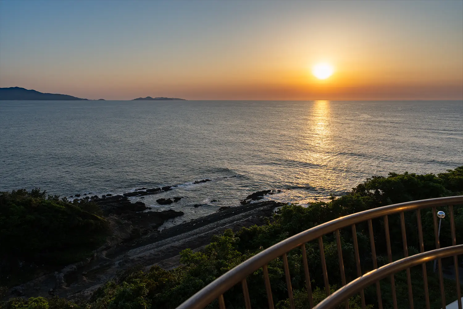 客室から眺める贅沢な夕景