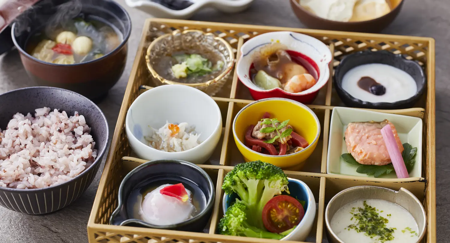 朝食