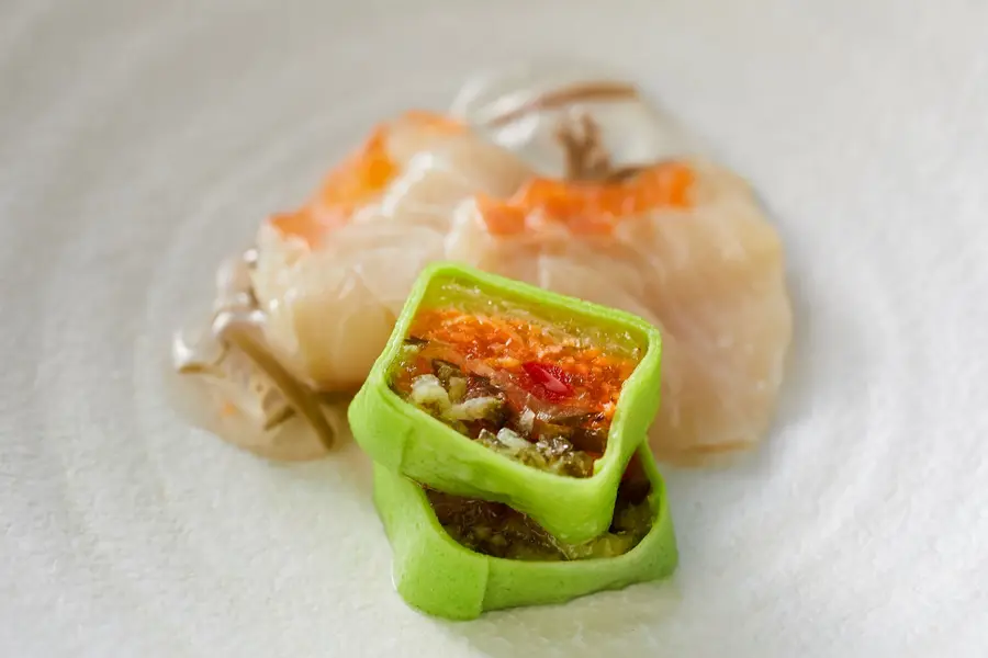 【大地之福懷石料理】主菜：近江牛壽喜燒或近江牛涮鍋