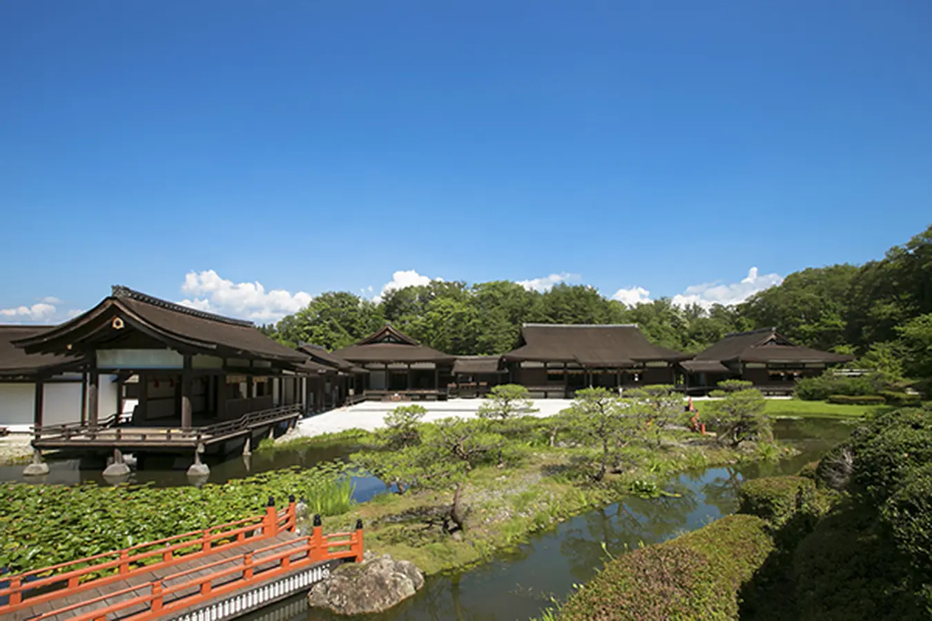 平安貴族気分が味わえる！正式着付体験！