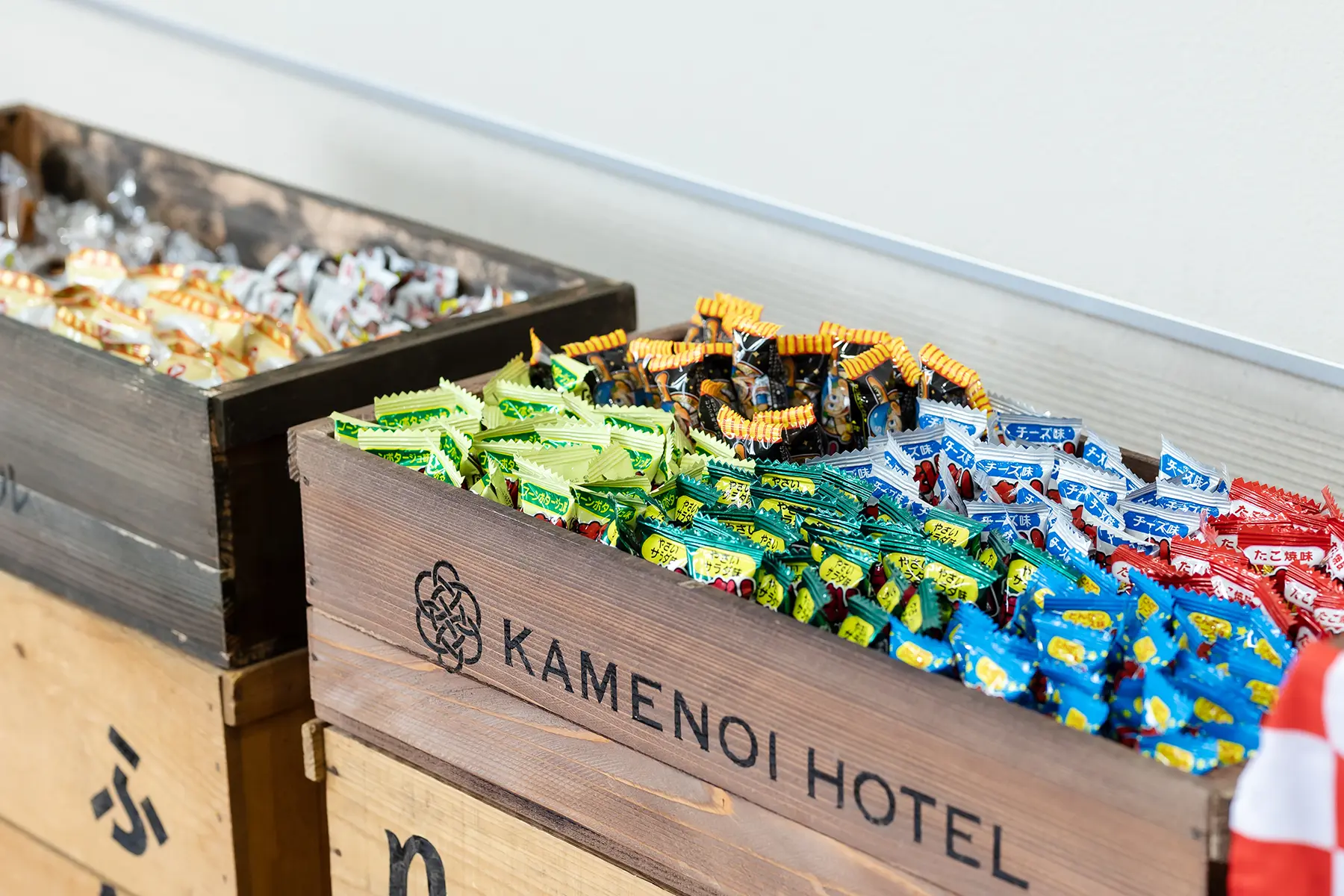 あの頃のスナックが、お酒の相棒に。