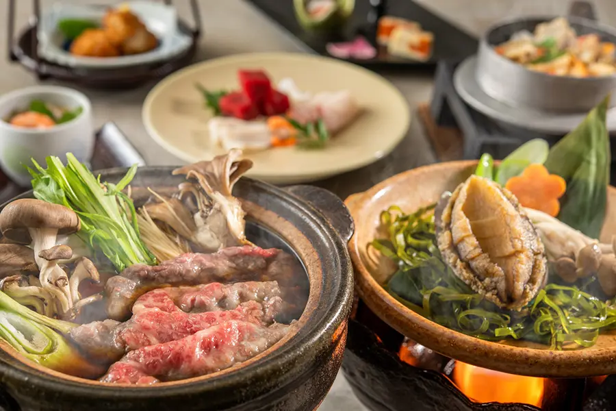 【冬季限定】前沢牛すき焼鍋＆鮑蒸籠蒸し付会席