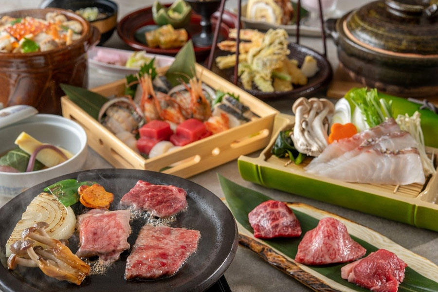 【極み会席】海鮮土鍋ご飯と岩手が誇るブランド牛の食べ比べに舌鼓♪桜鯛など春を味わう旅