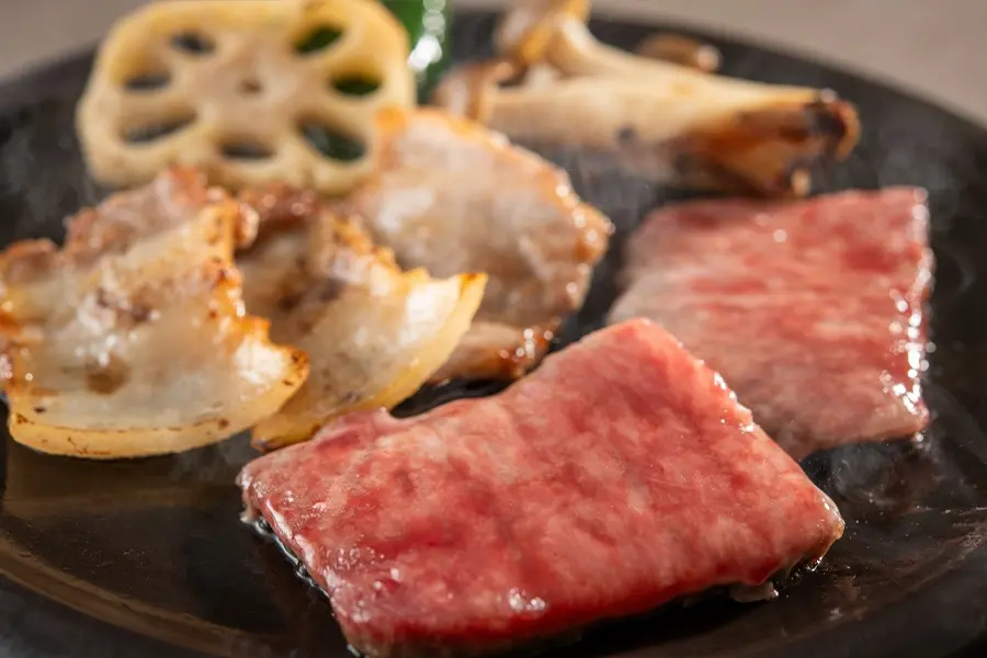 【土地の恵み会席】いわて南牛と白金豚！ブランド牛とブランド豚を楽しめる！！