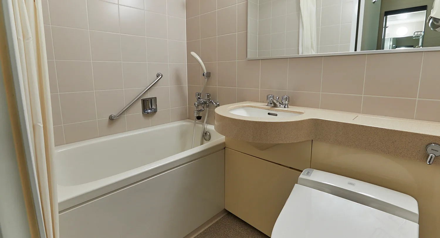 洋室セミダブル（バス付）