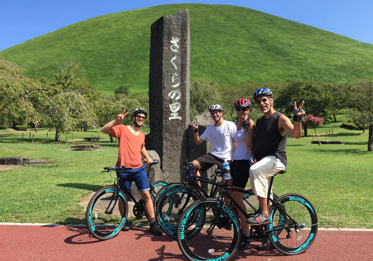 ダウンヒルサイクリングツアー