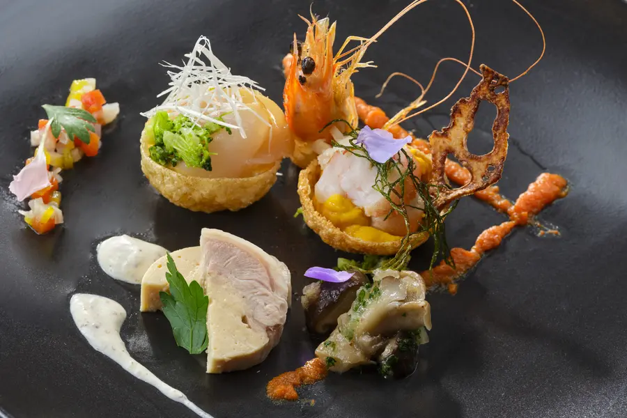 [Special Kaiseki] Enjoy the three great dishes! Abalone, spiny lobster, and Kazusa Wagyu beef ♪