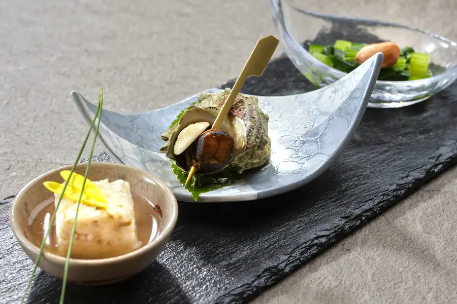 [Special Kaiseki] Enjoy the three great dishes! Abalone, spiny lobster, and Kazusa Wagyu beef ♪