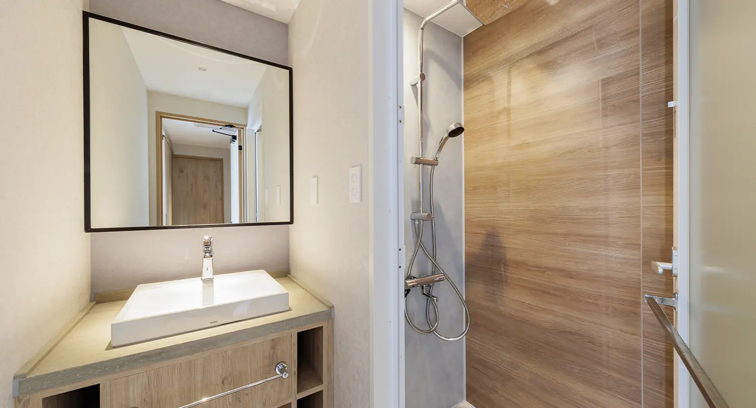 スーペリアツイン（シャワーブース付）