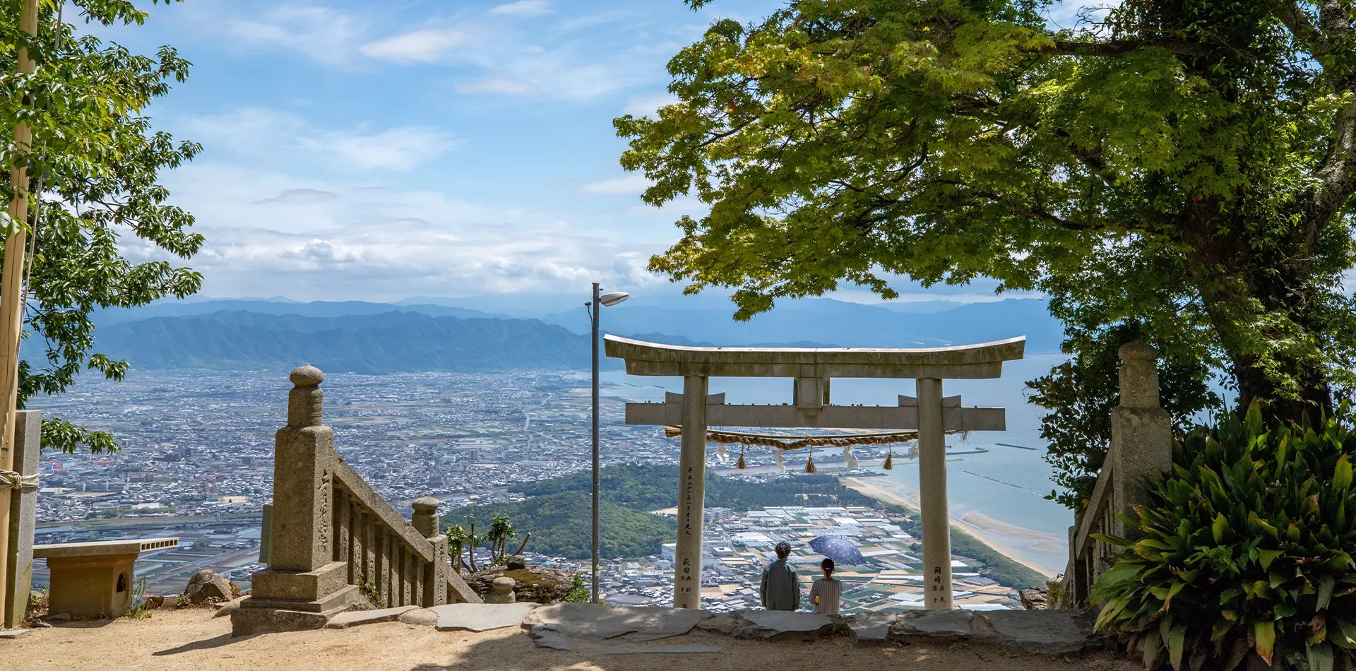 天空の鳥居・高屋神社