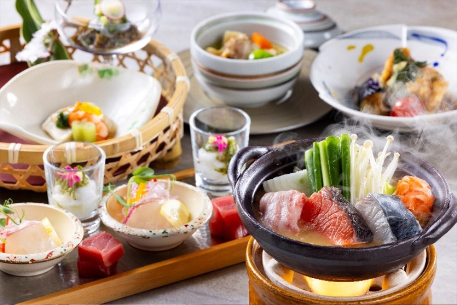 【季節の会席】瀬戸内の食材を彩りとともに楽しむ会席