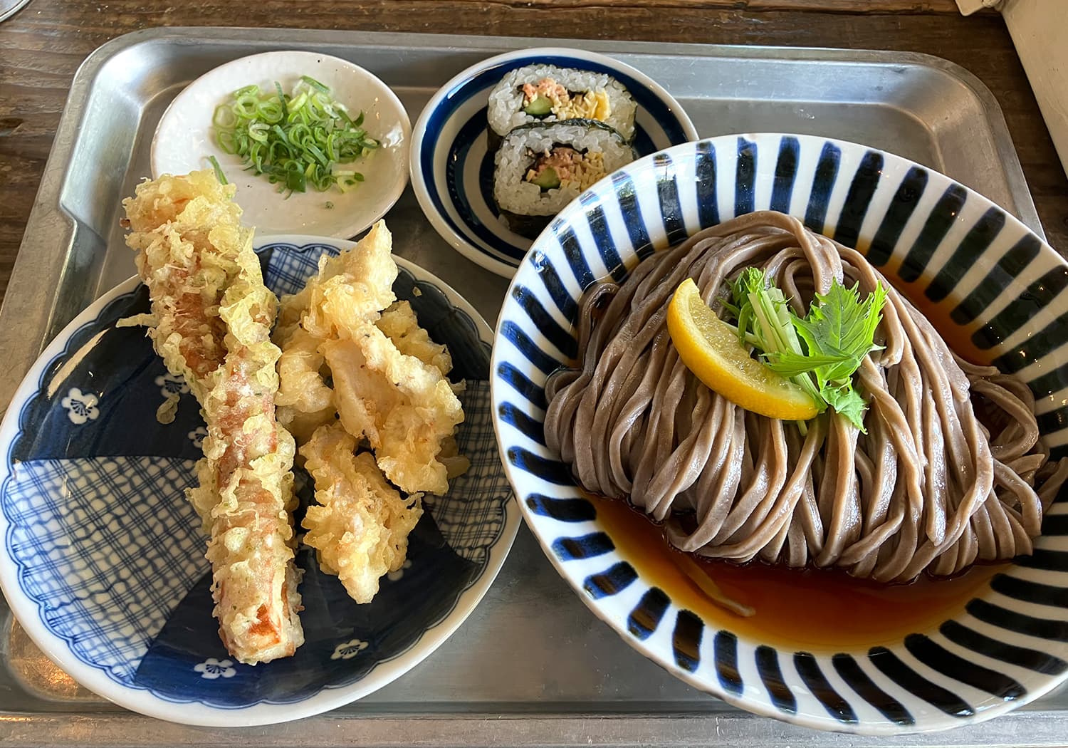 カマ喜riで香川名物・うどんを味わう