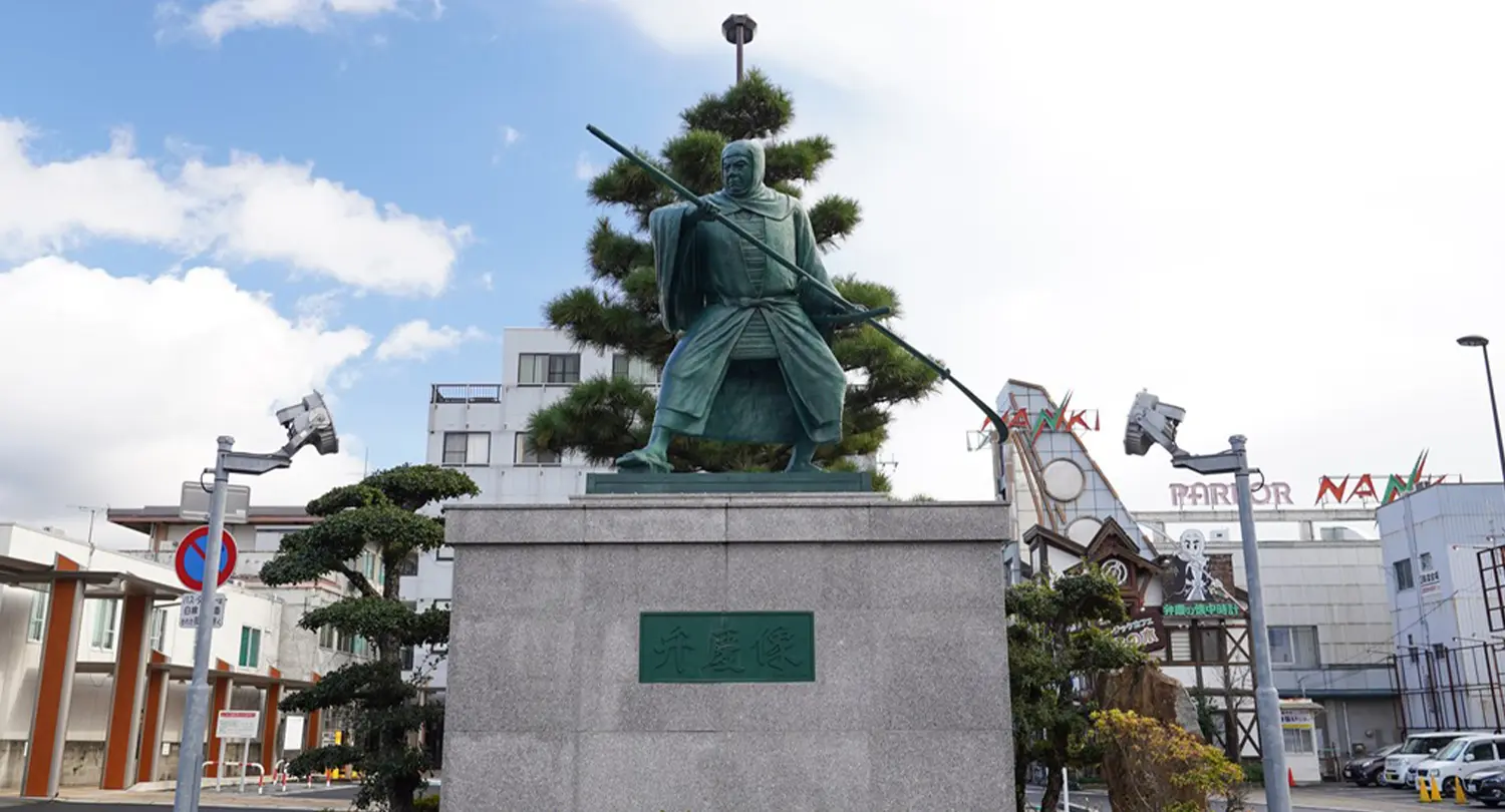 地元ボランティアガイドと歩く、街なか歴史散策