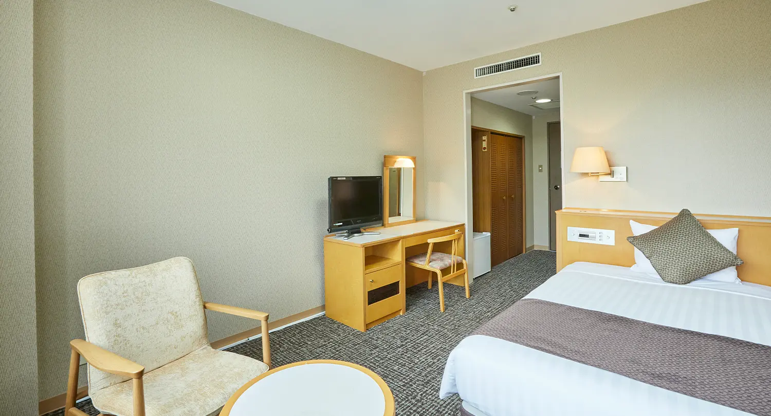 ワンちゃんルーム洋室セミダブル（バス付）