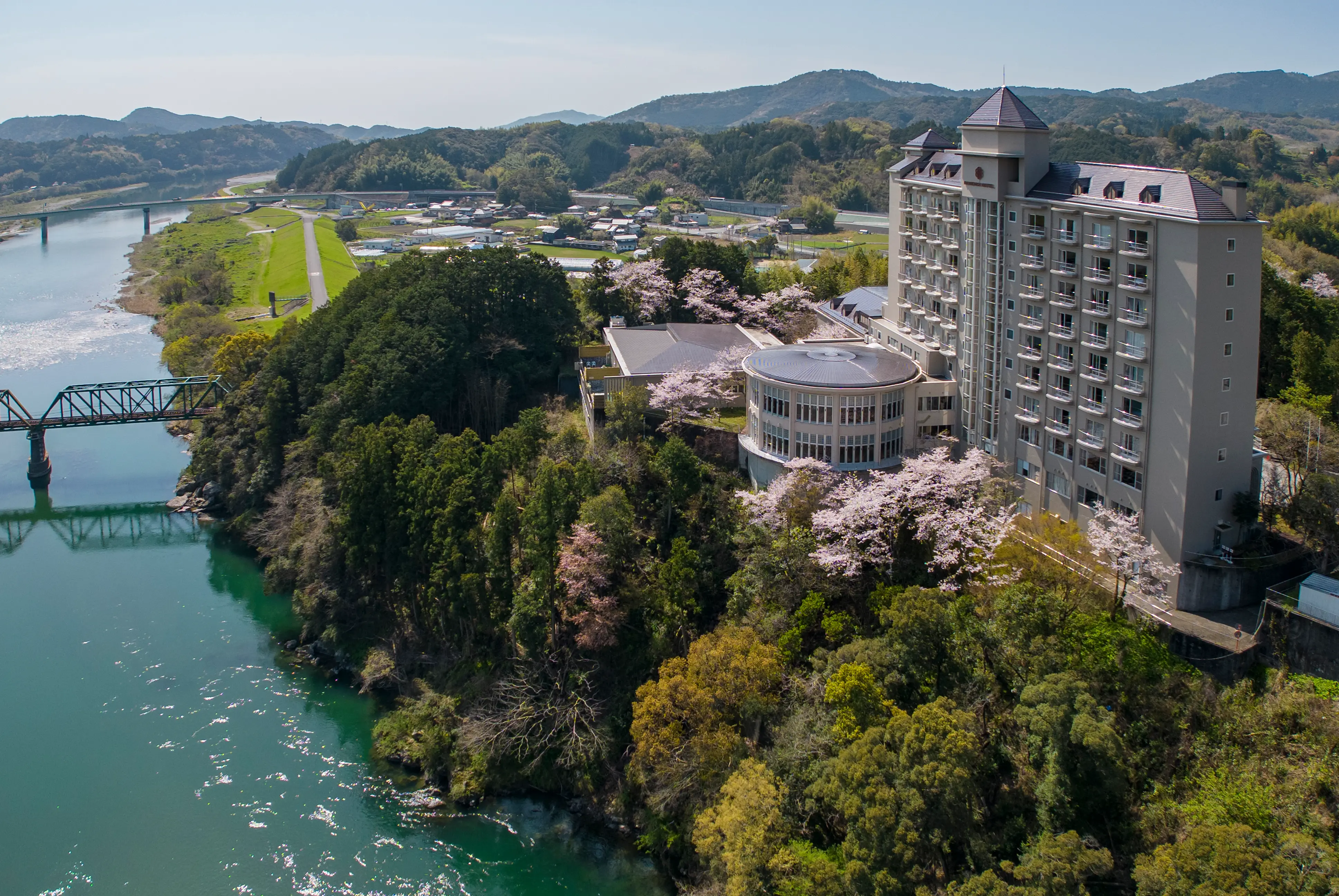 桜外観