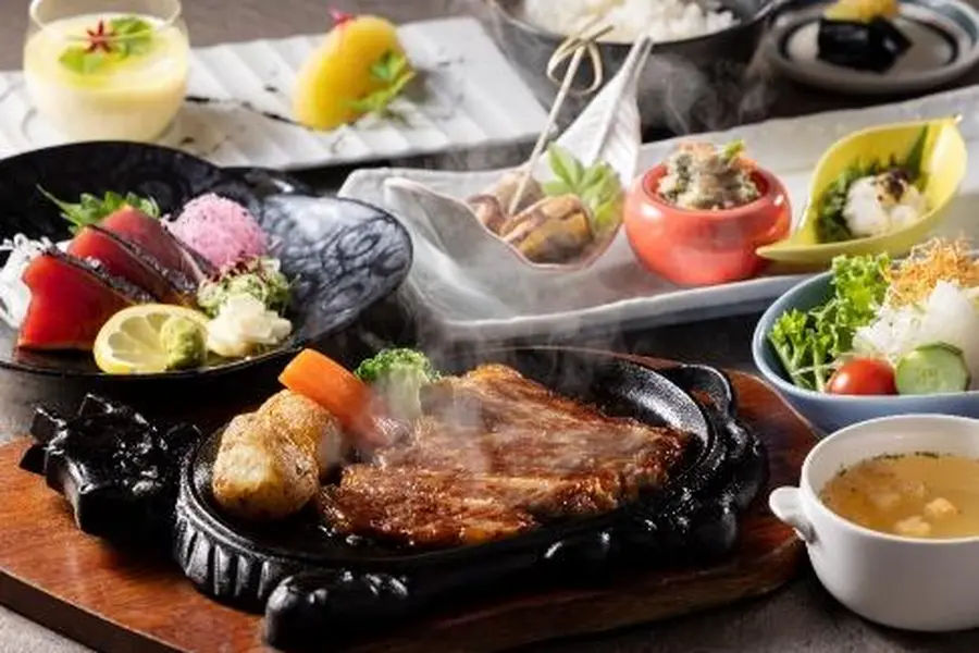 【土地の恵み会席】幻の土佐のブランド和牛・四万十牛のステーキ洋風会席 秋
