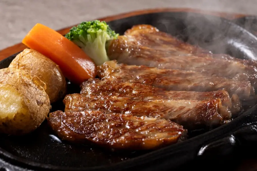 【土地の恵み会席】幻の土佐のブランド和牛・四万十牛のステーキ洋風会席 春