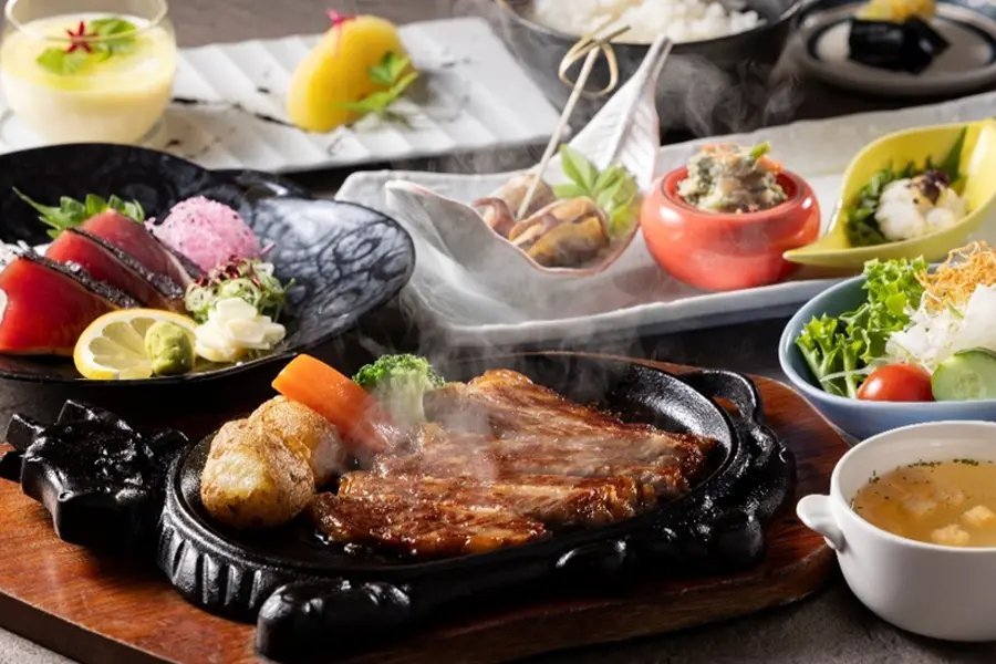 【土地の恵み会席】幻の土佐のブランド和牛・四万十牛のステーキ洋風会席