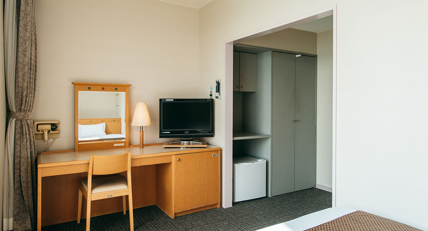 Western-Style Semi-Double Room (with bath)