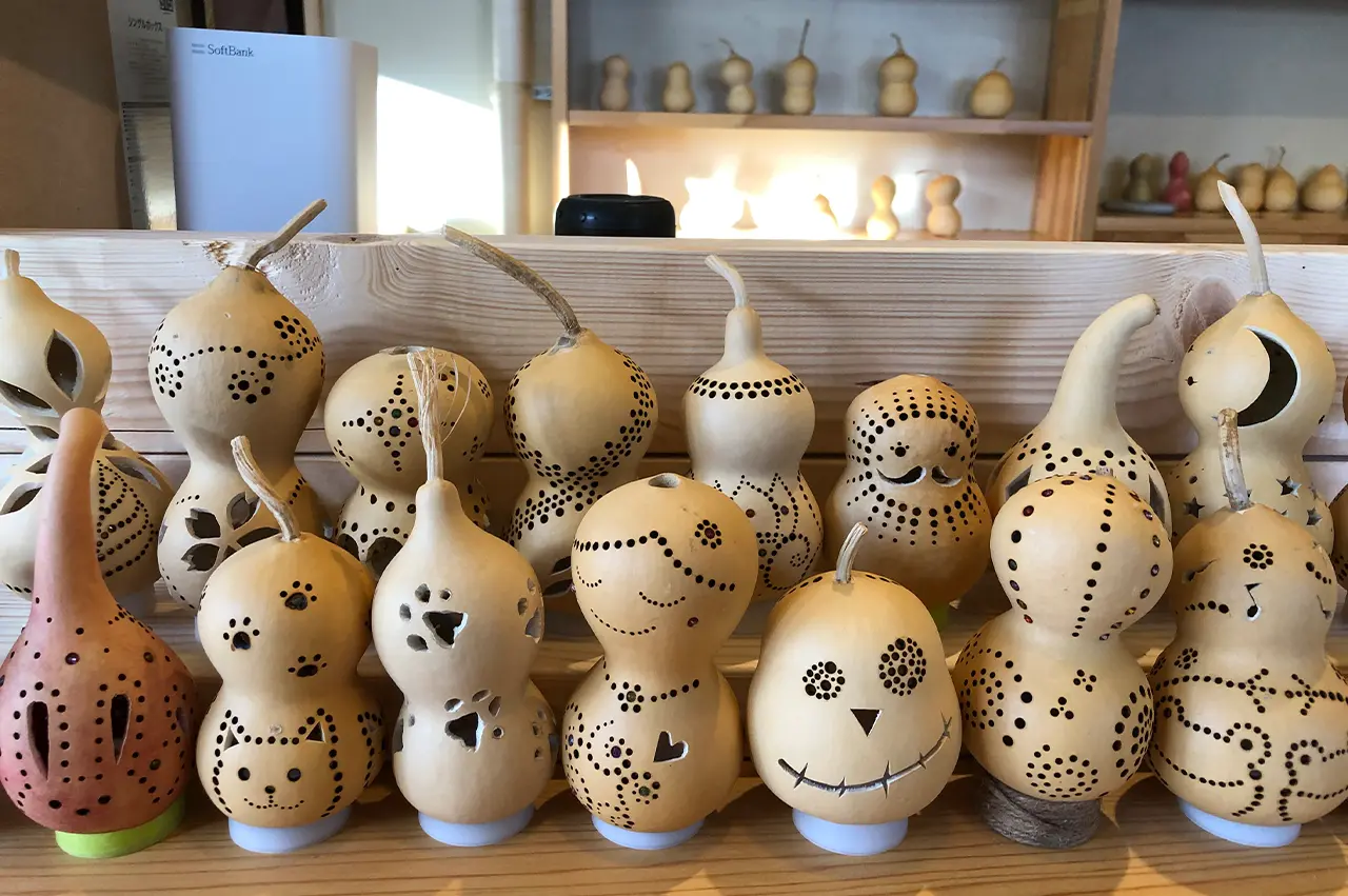 ひょうたんランプづくり