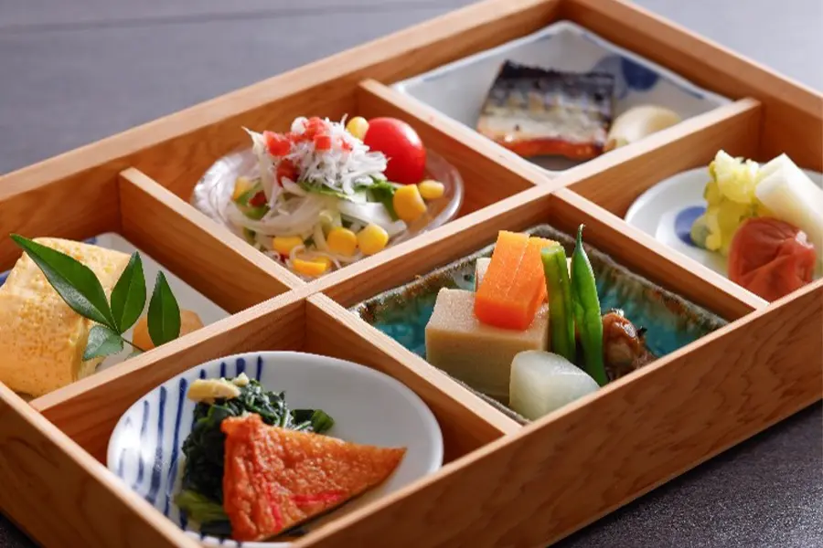 朝食