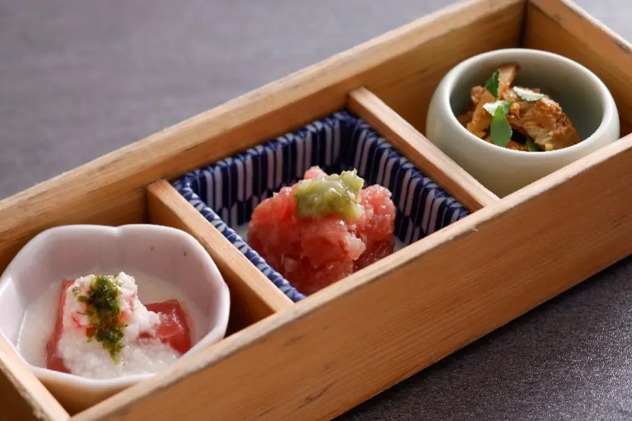 朝食