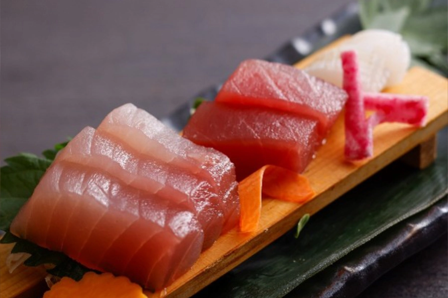 【冬の特別会席】熊野牛蒸篭蒸しと伊勢海老、勝浦鮮魚のお造り会席